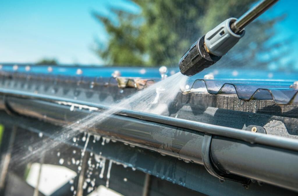 Benefits of a Professional Gutter Cleaning
