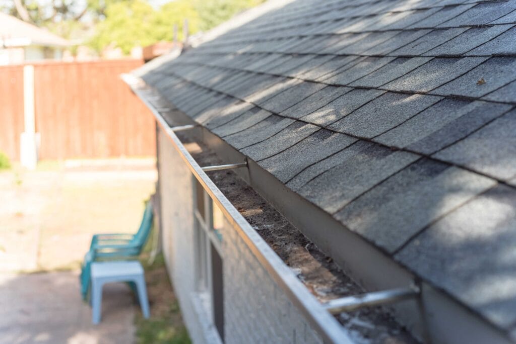 gutter maintenance routine, gutter maintenance plan, gutter cleaning